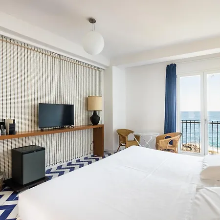 ジュジュレナ ベッド・アンド・ブレックファスト 4*