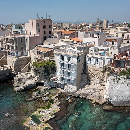 Bed and Breakfast Giuggiulena 4*