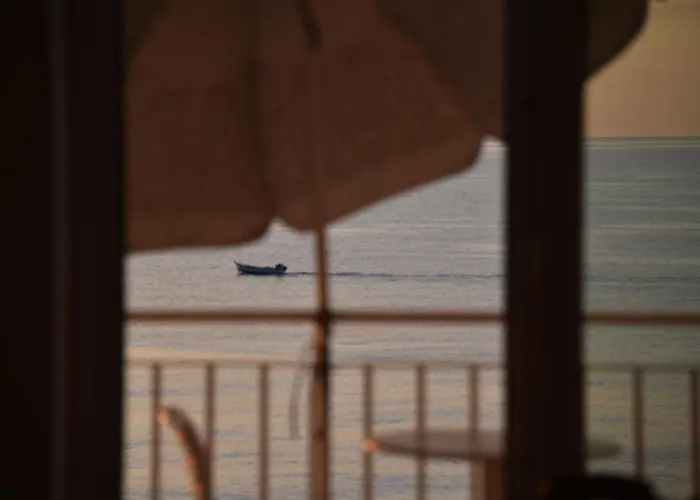 ベッド・アンド・ブレックファスト ジュジュレナ