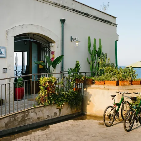 Couette-café Giuggiulena 4*