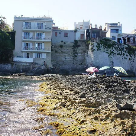 Giuggiulena Syracuse